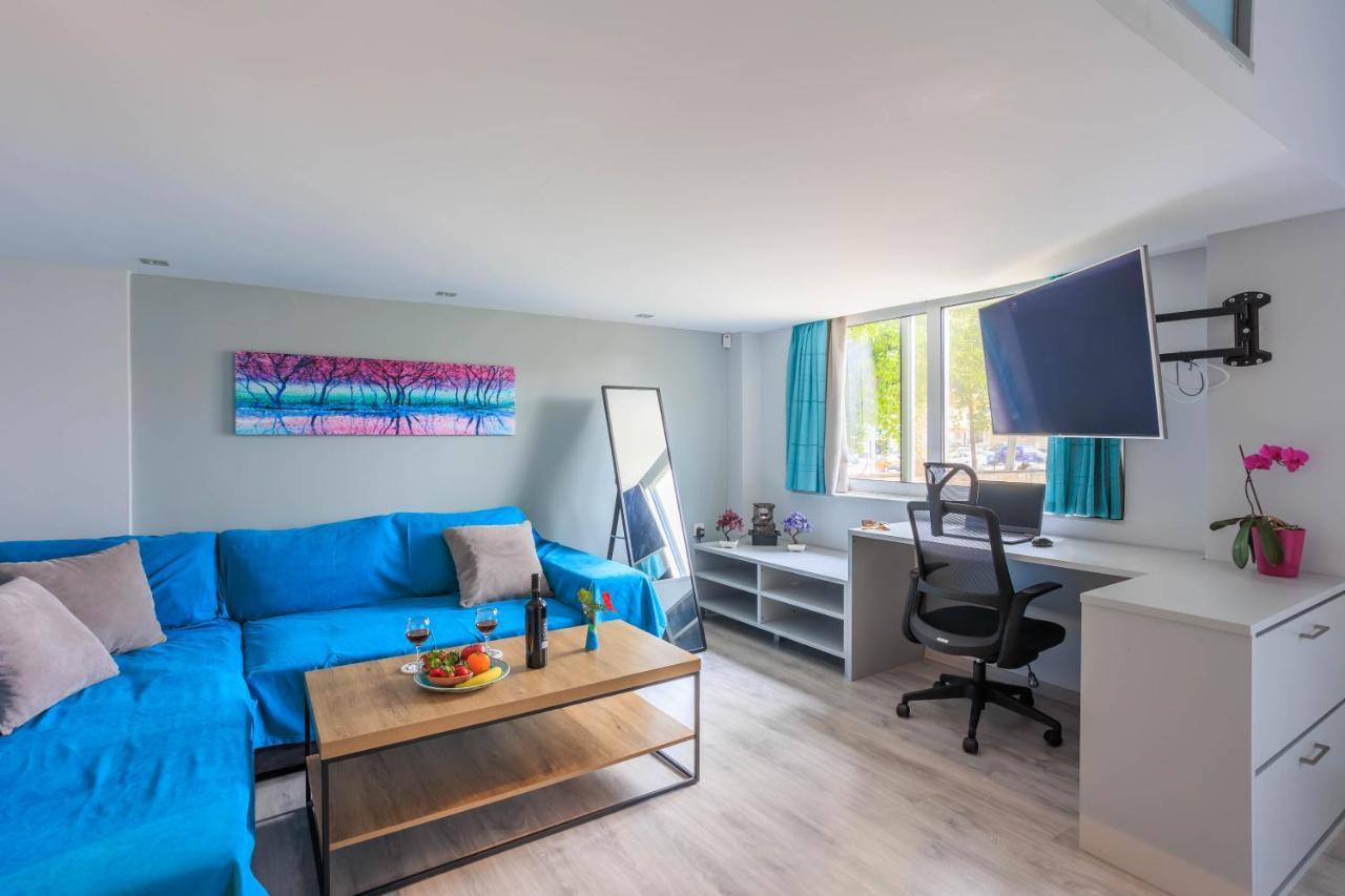 Apartment Electra Modern With Cozy Garden *