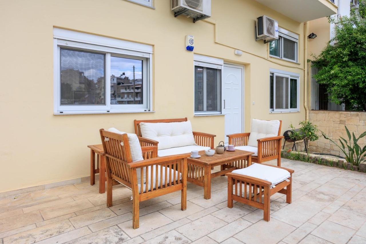 Electra Modern With Cozy Garden Apartment *